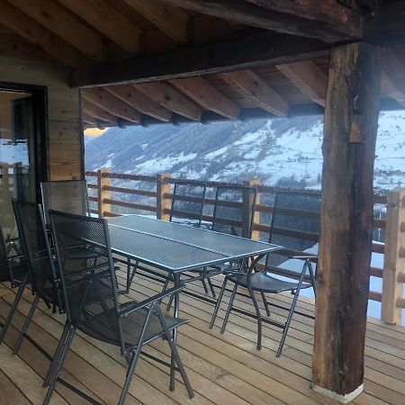 Grand Appartement Avec Terrasse A Chez-Les-Reuses Orsières Dış mekan fotoğraf
