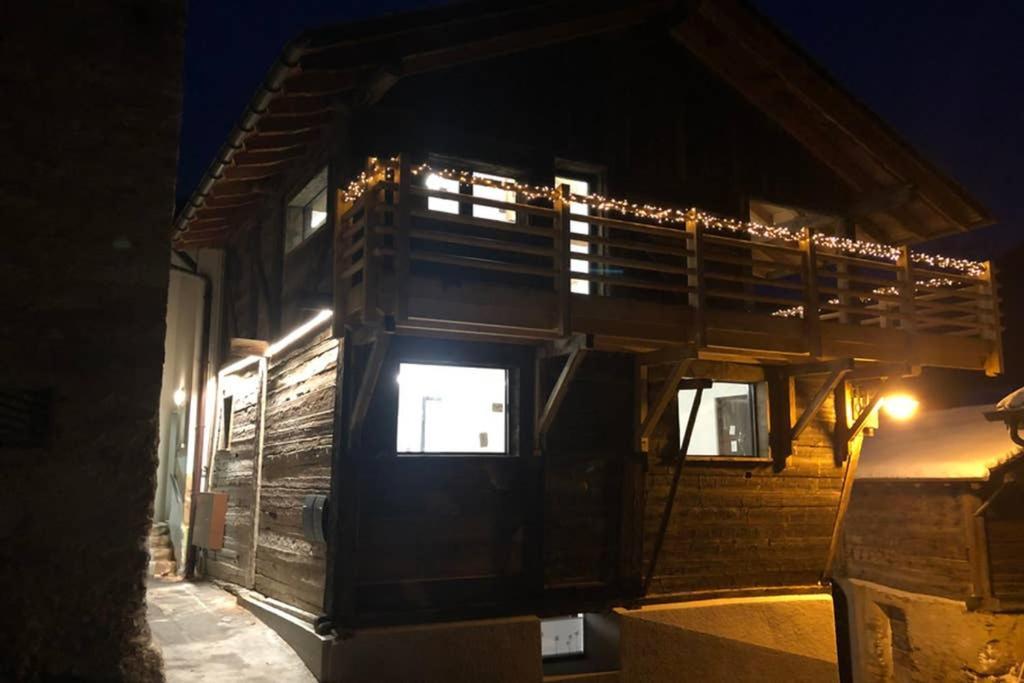 Grand Appartement Avec Terrasse A Chez-Les-Reuses Orsières Dış mekan fotoğraf