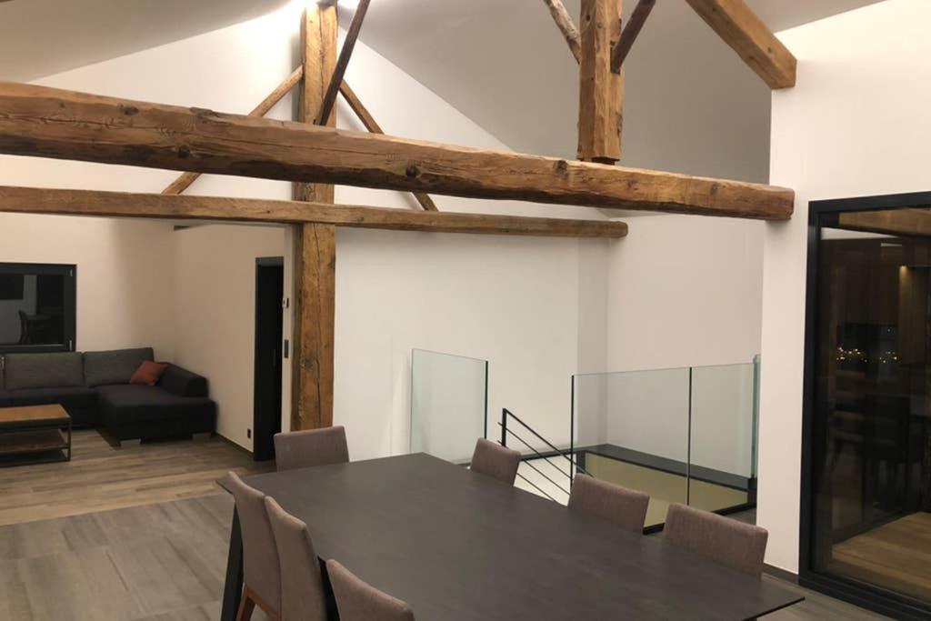 Grand Appartement Avec Terrasse A Chez-Les-Reuses Orsières Dış mekan fotoğraf