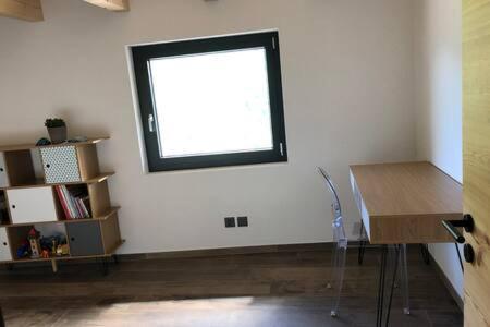 Grand Appartement Avec Terrasse A Chez-Les-Reuses Orsières Dış mekan fotoğraf